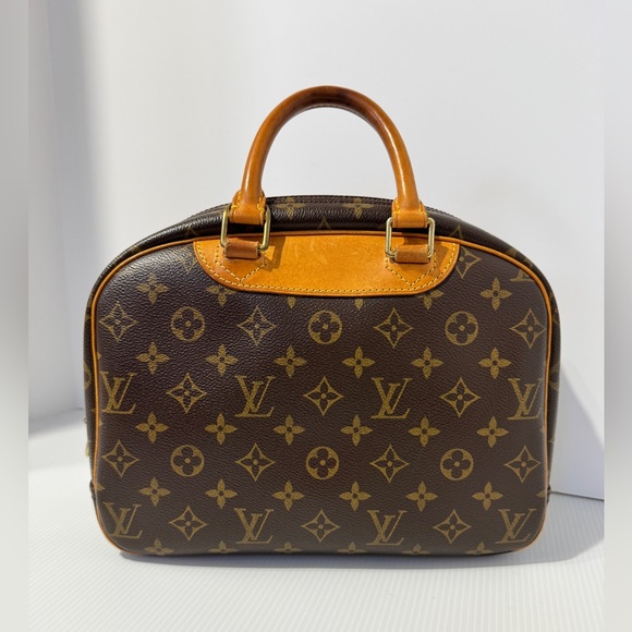 Authentic Louis Vuitton Trouville - Picture 6 of 11